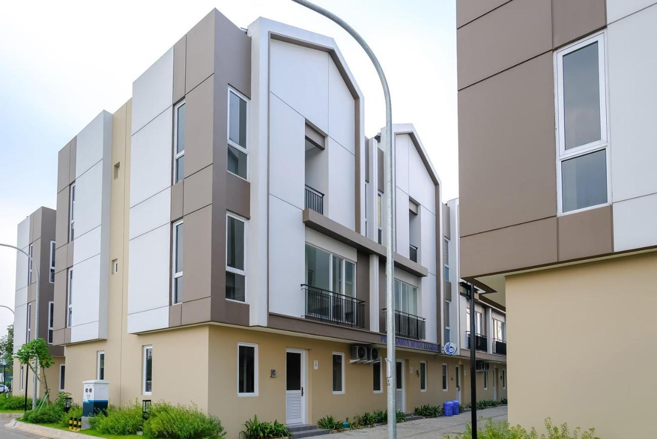 Twospaces Living At Zena Mozia Tegal  Zewnętrze zdjęcie