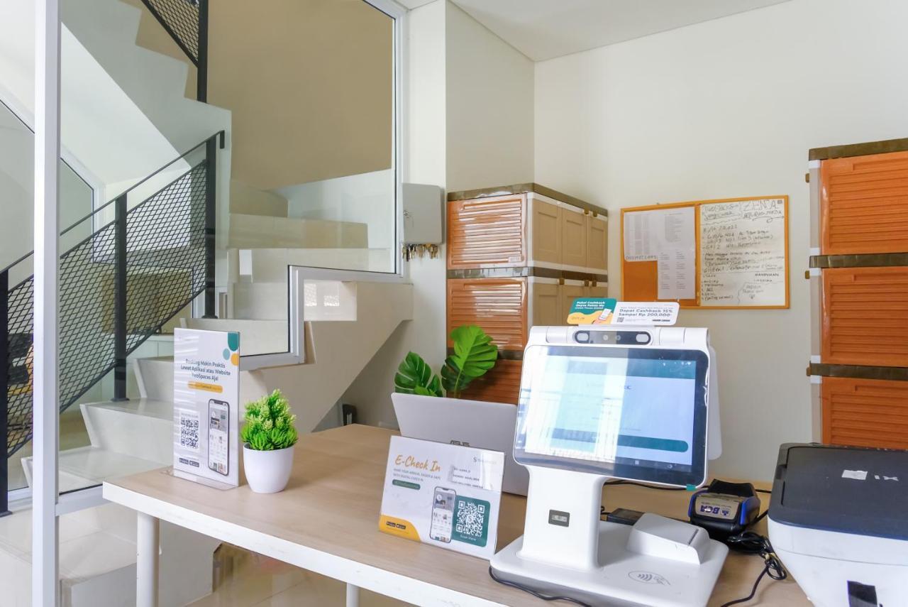 Twospaces Living At Zena Mozia Tegal  Zewnętrze zdjęcie