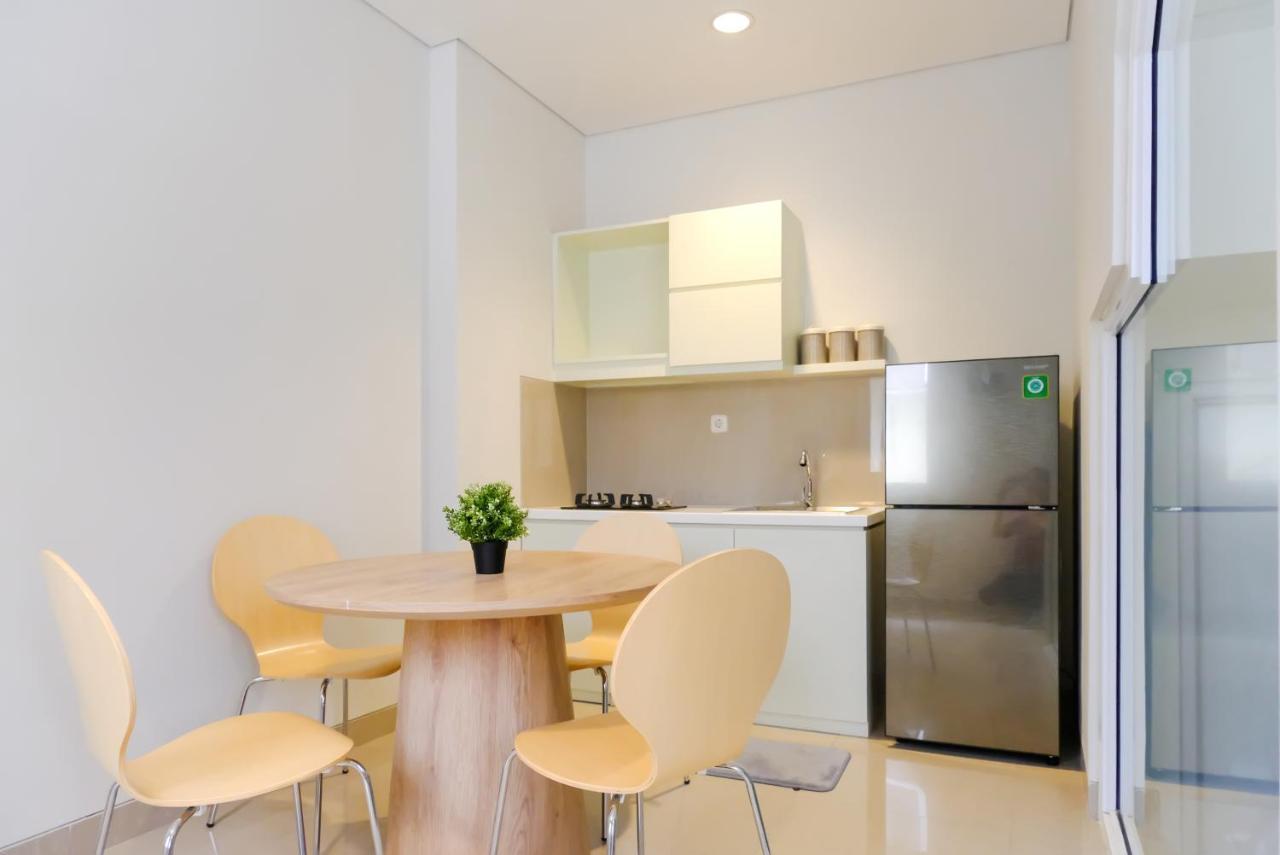 Twospaces Living At Zena Mozia Tegal  Zewnętrze zdjęcie